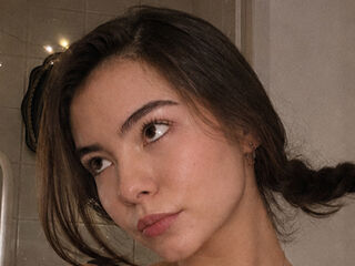 cam girl chatroom ElleStarling