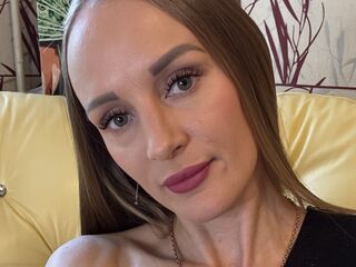 naked camgirl masturbating MonaLika