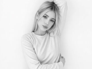 adult web cam chat ZaraVelvettt