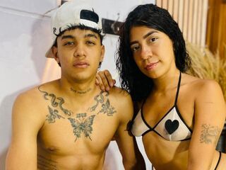 adult couple live sex webcam show AlessiaAndAxel