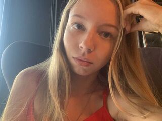 cam girl camsex AdenaMcfalls