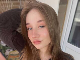 camgirl porn web cam AliceTrenton