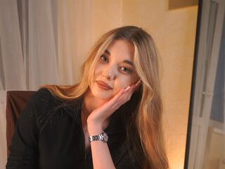 naughty camgirl masturbating AlonaYouell