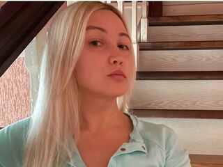 cam girl masturbating with sextoy AmaiaJohnstone