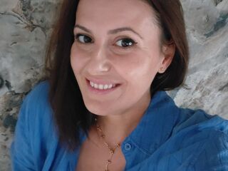 naked webcamgirl picture AmazingIsBack