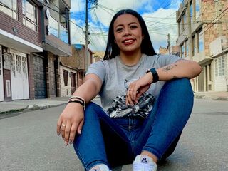 camwhore masturbating with sextoy AmberRusel
