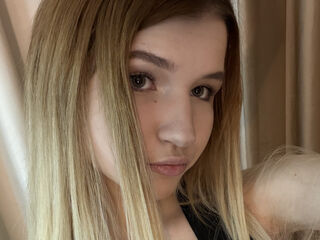 bedroom live webcam AraPosey