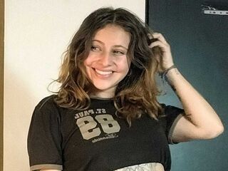 free adult cam AriBlossom