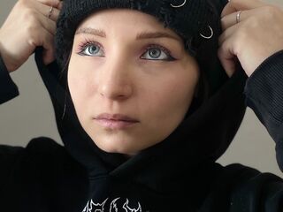 fingering girl ArieAravjo