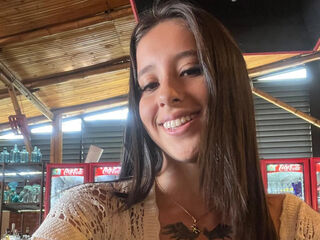 free jasmin webcam BellaLeroi