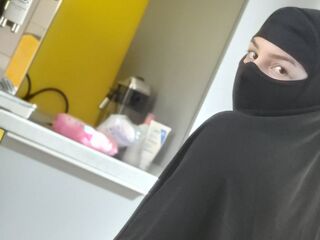 naked cam girl picture BiaBlack