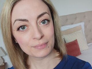 cam girl BiancaLuxe
