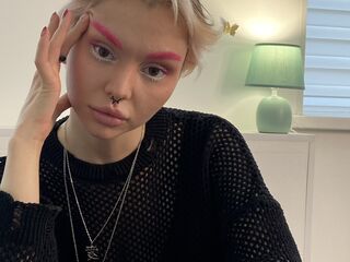 naked camgirl masturbating CarmeliaPolyak