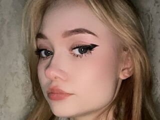 adultcam photo CecilyBurnard