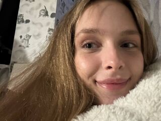 camgirl shaving pussy CindyGreen