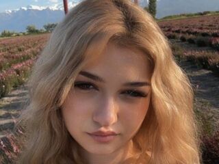 porn webcam photo CloudyFox