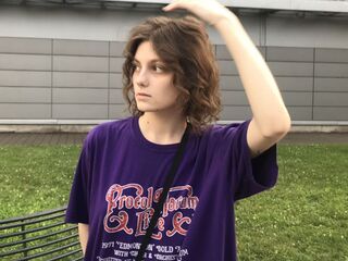 camgirl picture CorinneKeidong