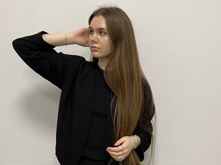 nude webcam girl CyrstalCherubini
