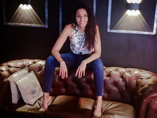 hot cam girl fingering DamarisPommes