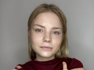 sexy webcamgirl pic DelenaLabonne