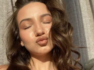 strip tease DinaSweeny