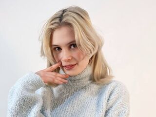 camgirl masturbating with sex toy DionTarzia