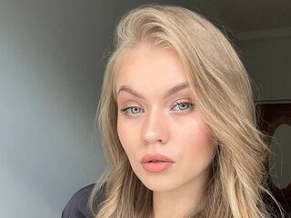 hot videochat ElaraBrooks