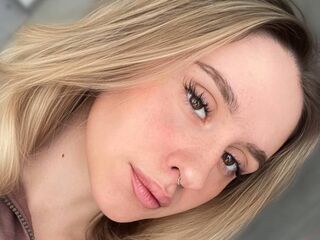 fingering webcamgirl picture EllyDeMoon