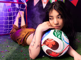 camgirl chatroom EmaLittle