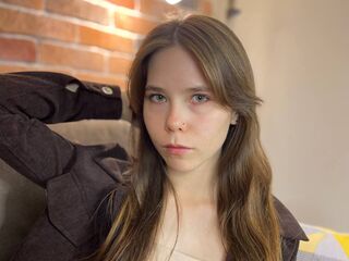 cam slut chat EmiliDen