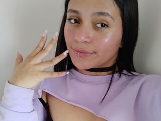 beautiful webcamgirl EmilynGrifs
