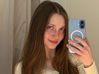 adult cam chat room EmmaSagge