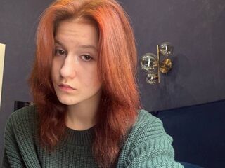 cam girl masturbating with vibrator EmmaTrippa