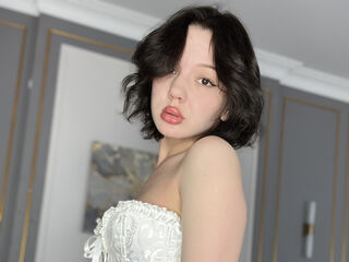 camwhore masturbating with vibrator EvelinWood