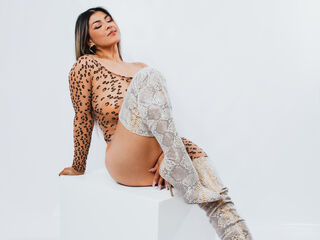 naked camgirl fingering pussy GiaMartineli