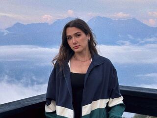 girl cam HallieHaines