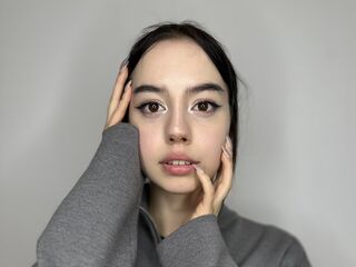 fingering girl cam HannahDinizo