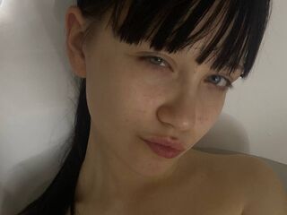 naked camgirl masturbating with vibrator HertaArcega