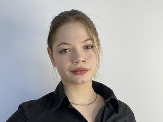 live free chat JanuaryBuswell