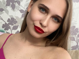 camgirl showing tits JessLuxury