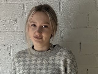 naughty cam girl fingering shaved pussy KarynMcguire