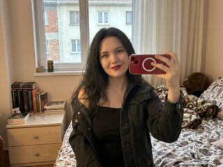 free web cam chat KeliCollymore