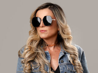 chatroom webcam picture KiaraMoraes