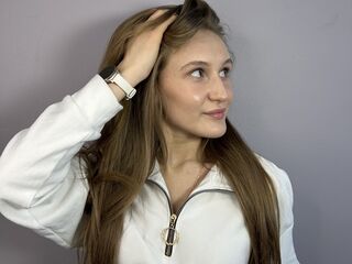 anal cam sex LatrinaBrounson