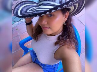 extrreme webcam picture LauraPhol