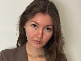 bedroom live cam LeilaCoocher