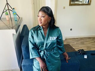 hot cam girl masturbating with dildo LisaNitti