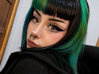 beautiful webcamgirl LolaGraves
