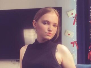 striptease LoraKen