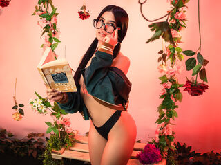 adult live cam LucyEngel